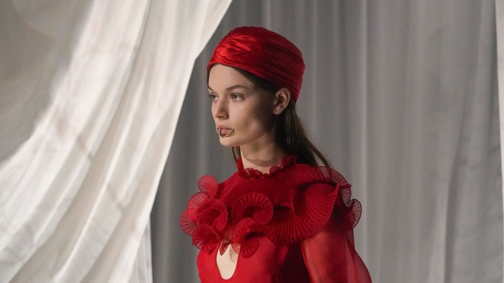 Confira as belezas do 7° dia da PFW&nbsp;SS25