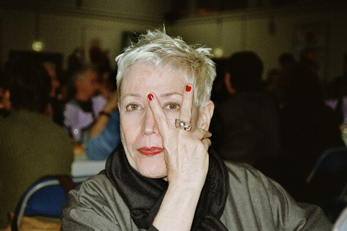 As capas cósmicas de April Greiman