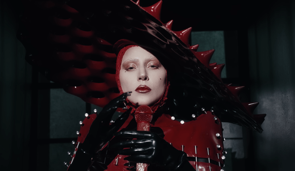 Contagem regressiva para Lady Gaga! Relembre as belezas icônicas da Mother&nbsp;Monster.