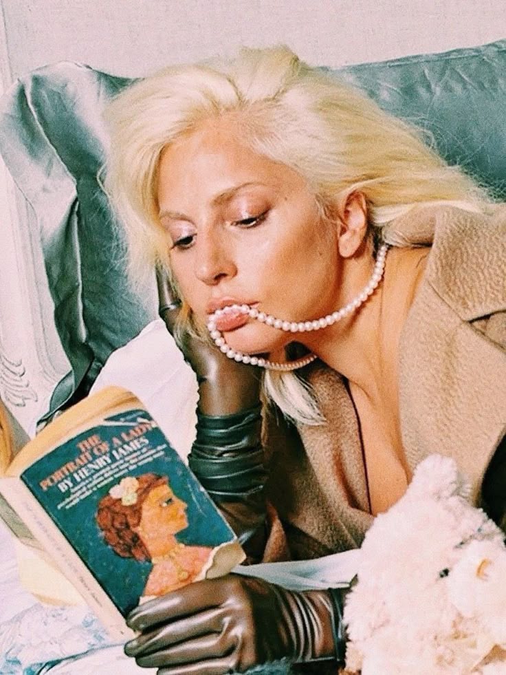 Born to Read: Comemore a vinda de Lady Gaga ao Brasil com sua próxima&nbsp;leitura
