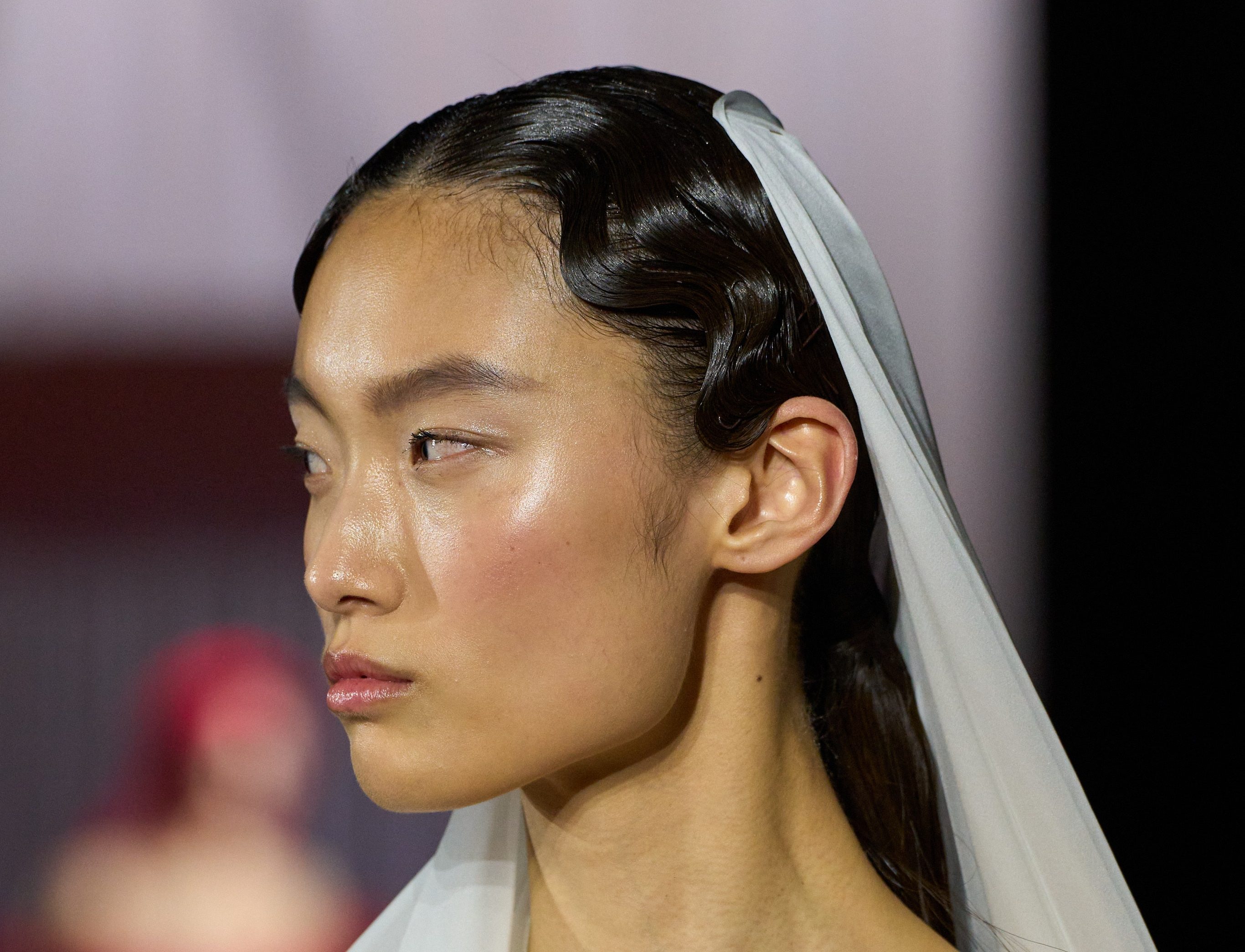 Atenção noivas de 2025! Essas são as tendências de maquiagem para esse ano