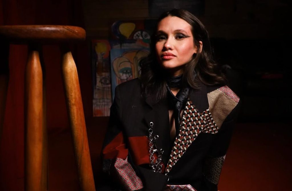 O sonho da marca própria: upcycling e customização de uma jovem que quer empreender na moda em Mato&nbsp;Grosso