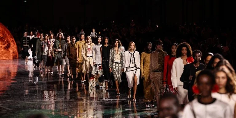 Por que a Chanel de Matthieu Blazy emocionou tanto?