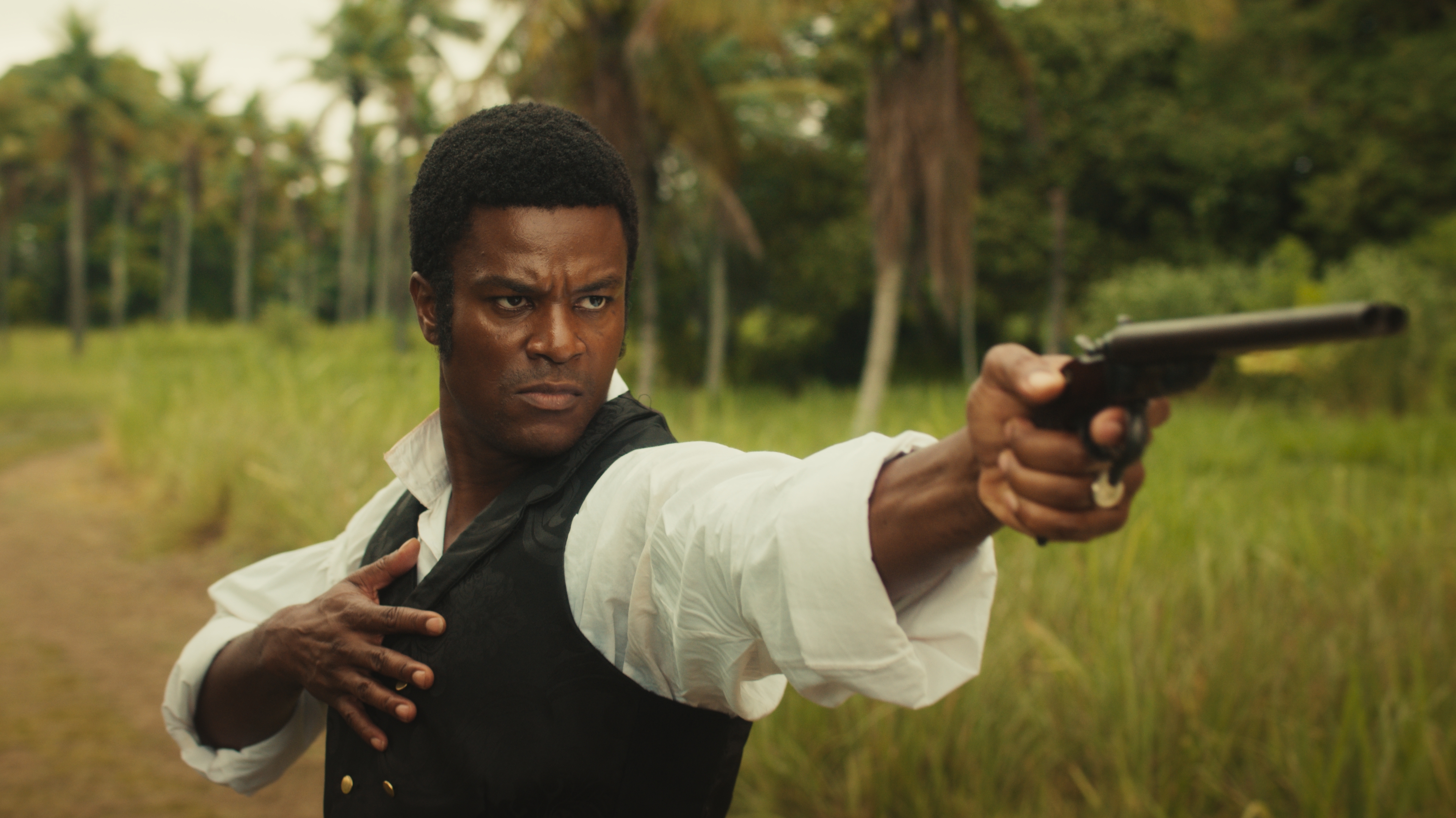 Entrevista: David Junior e a subversão do afeto em “Dona Beja”